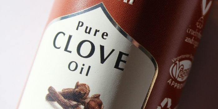 clove oil for hair